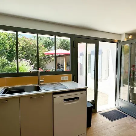 Villa Charmante Location Dans Le Centre De St Martin Saint-Martin-de-Ré