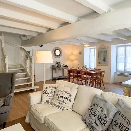 Charmante Location Dans Le Centre De St Martin *